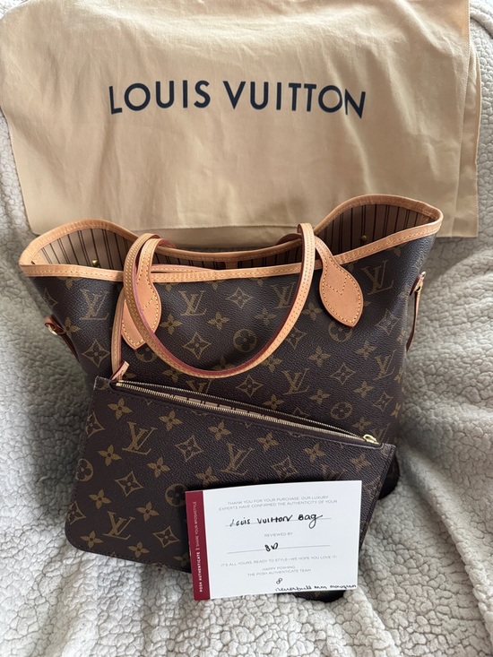 Louis Vuitton Handbags - Louis Vuitton Monogram Canvas Tote MM with Pouch